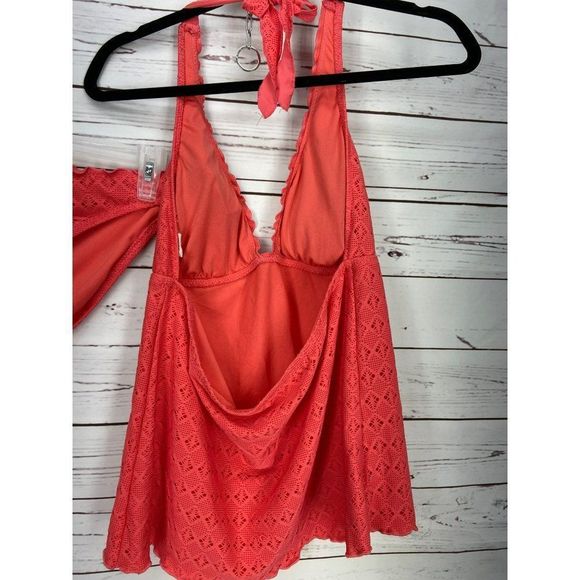 Mossimo Peach Coral Eyelet Halter‎ Style Size Large 2 Piece Swimsuit - Picture 3 of 9